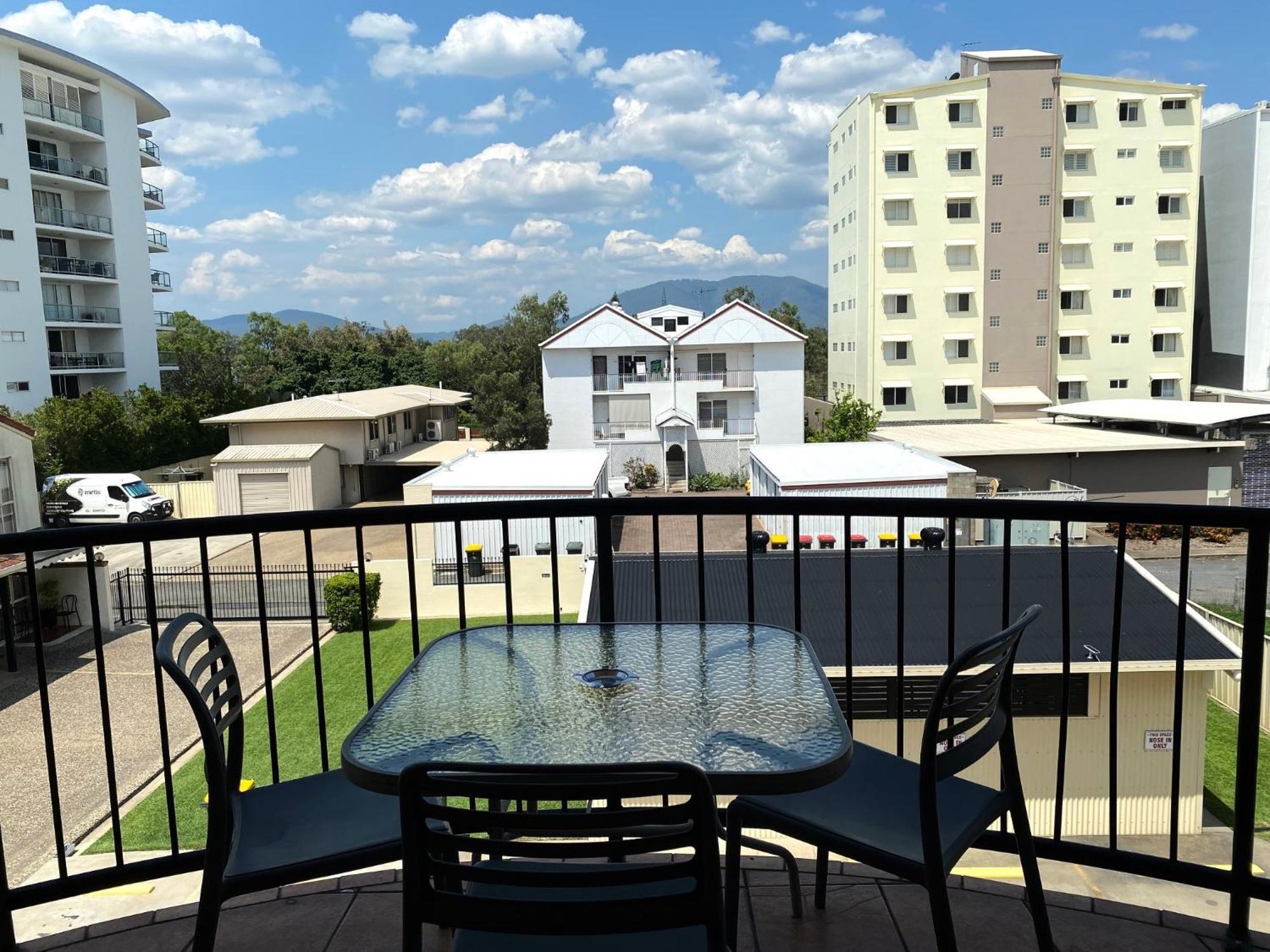 Cityville Apartamentos de lujo&Motel Rockhampton Habitación foto