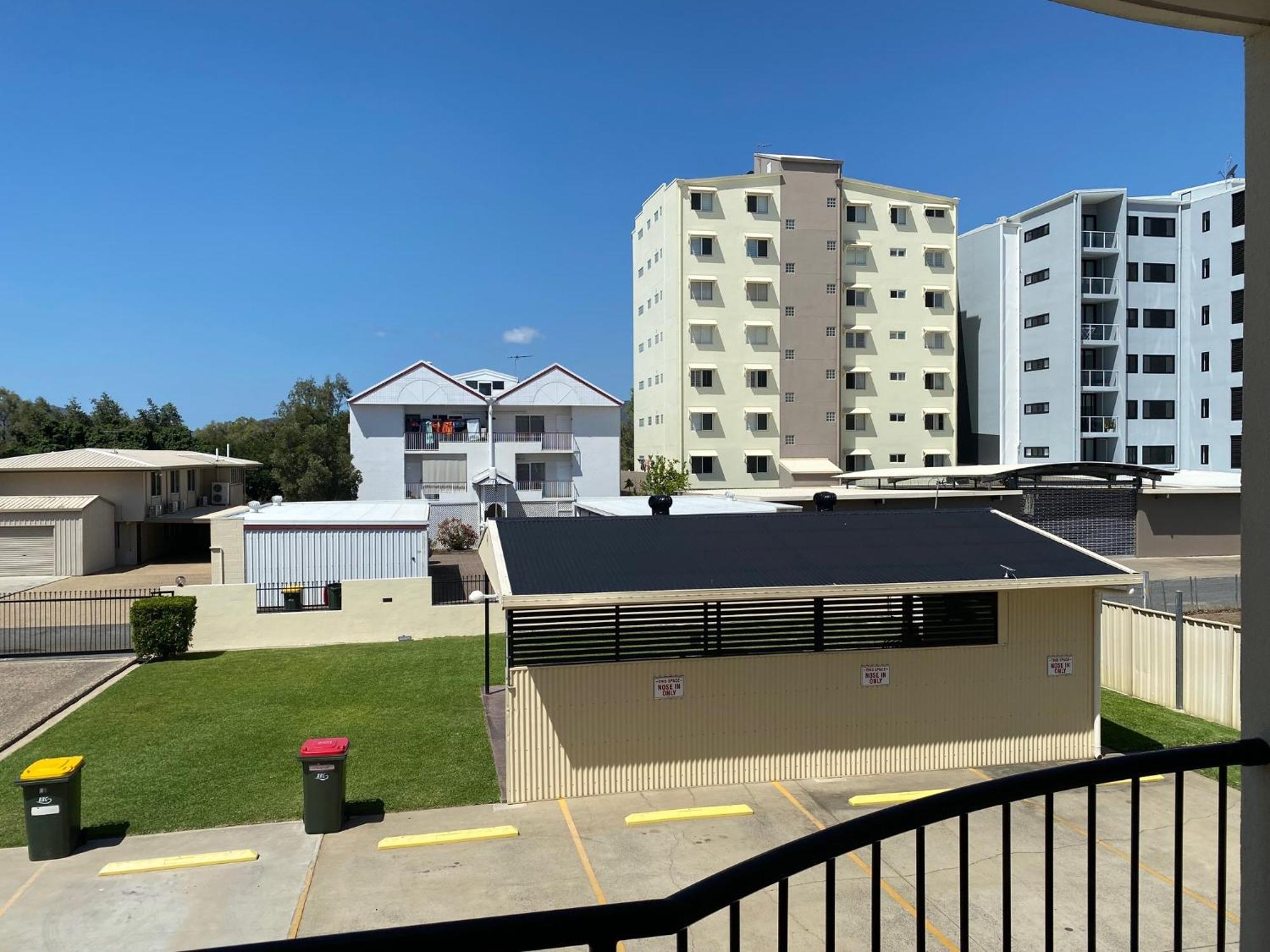 Cityville Apartamentos de lujo&Motel Rockhampton Habitación foto